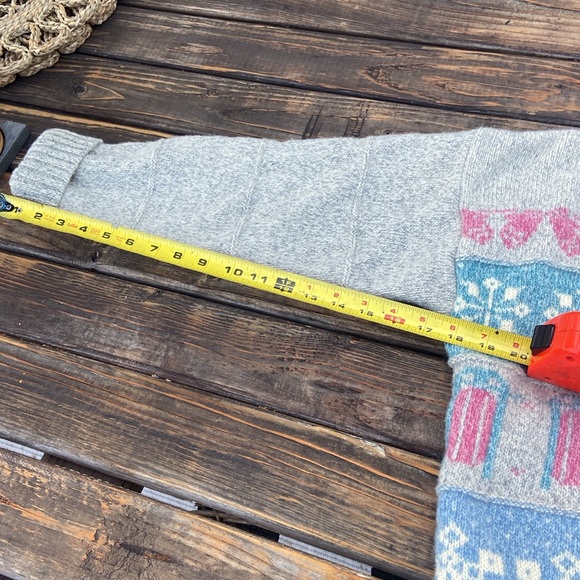 Vintage Woolrich Wool Blend Winter Themed Button Down Cardigan, Size small - Picture 7 of 9